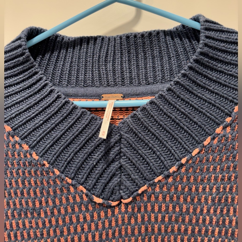 Free People Maisie Sweater GUC - Picture 5 of 7